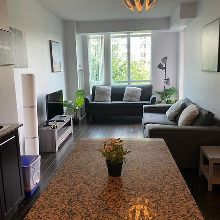טורונטו Executive 1 Bedroom Condo Sleeps 2 מראה חיצוני תמונה