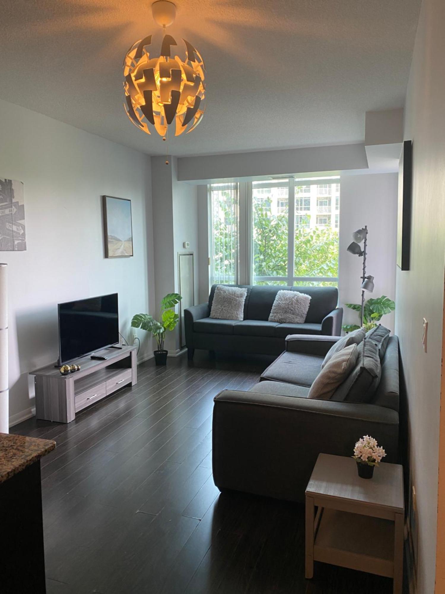 טורונטו Executive 1 Bedroom Condo Sleeps 2 מראה חיצוני תמונה