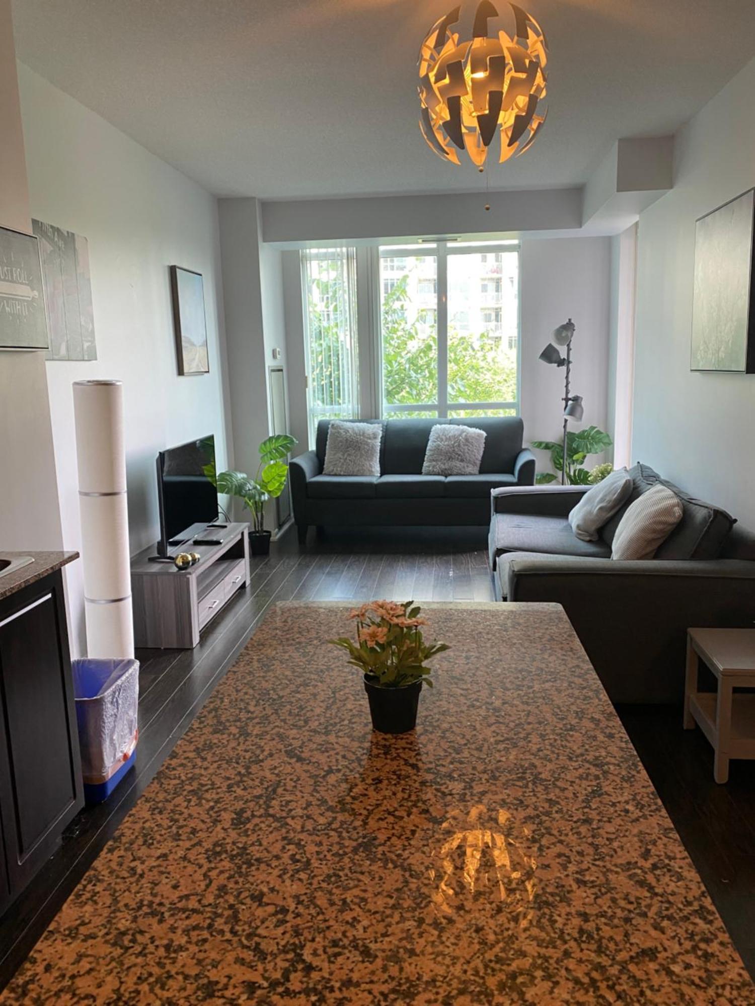 טורונטו Executive 1 Bedroom Condo Sleeps 2 מראה חיצוני תמונה