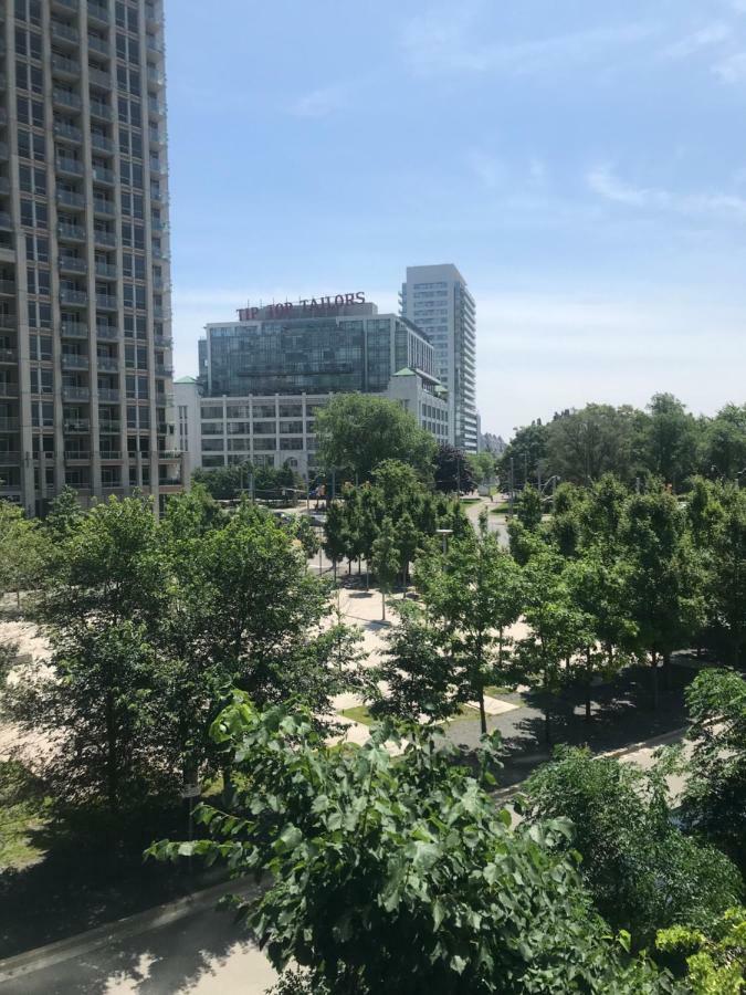 טורונטו Executive 1 Bedroom Condo Sleeps 2 מראה חיצוני תמונה