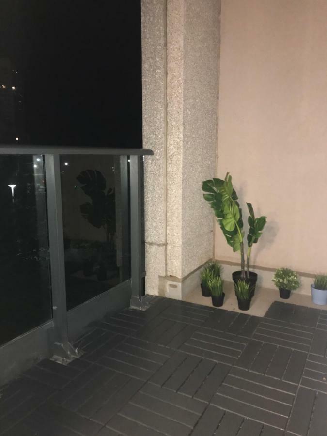 טורונטו Executive 1 Bedroom Condo Sleeps 2 מראה חיצוני תמונה