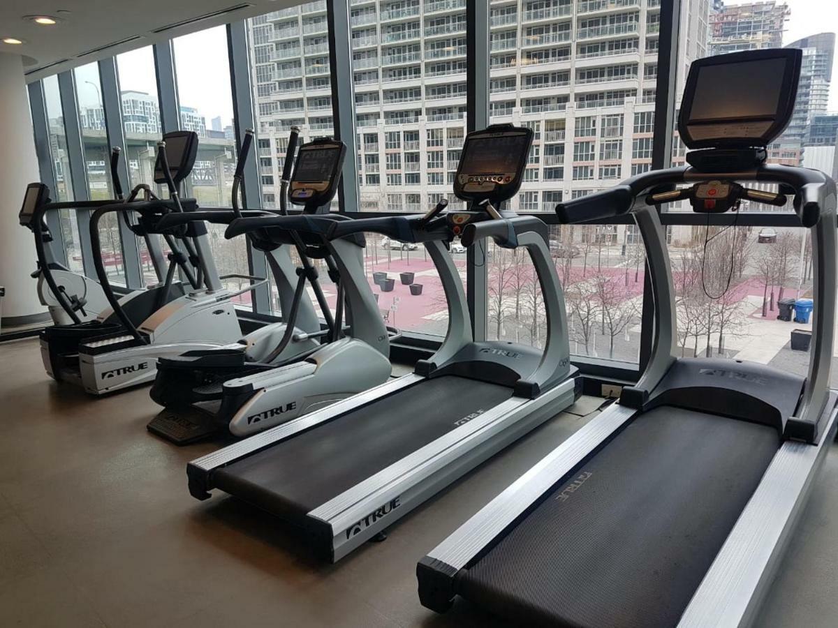טורונטו Executive 1 Bedroom Condo Sleeps 2 מראה חיצוני תמונה