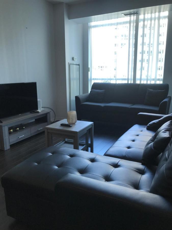 טורונטו Executive 1 Bedroom Condo Sleeps 2 מראה חיצוני תמונה